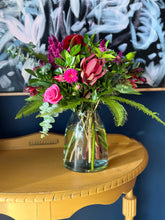Load image into Gallery viewer, Vase Arrangement
